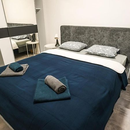 Chill Out Apartment Novi Sad Buitenkant foto