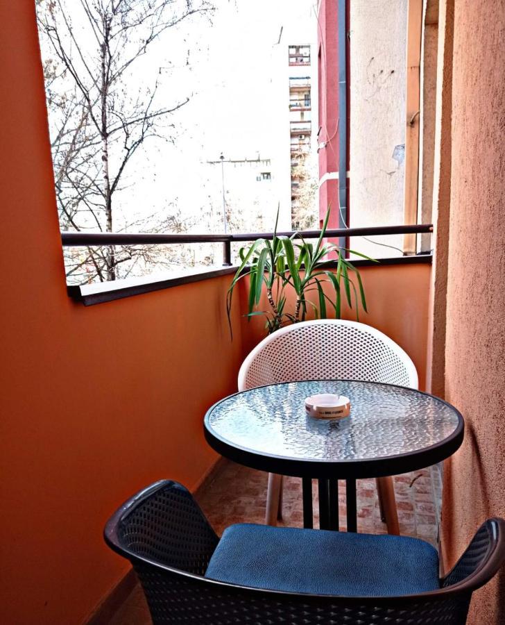 Chill Out Apartment Novi Sad Buitenkant foto